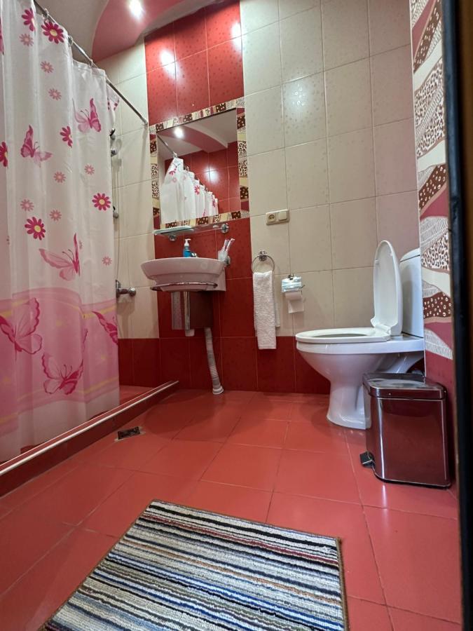 Royal Plus Hotel Yerevan Exterior photo
